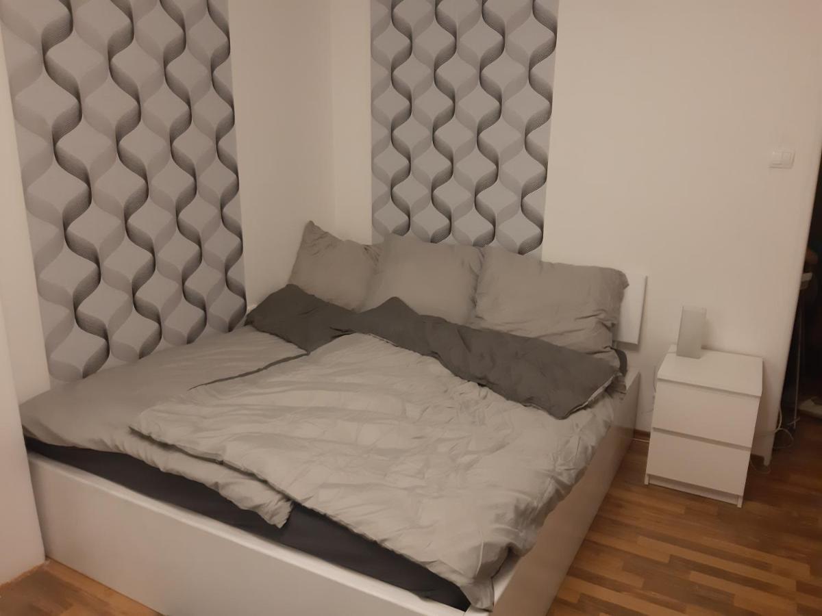 Prague Apartment In Most Near Golf Club, Aqua-Hipo-Autodrom In Most Zewnętrze zdjęcie